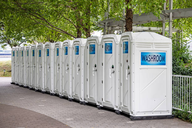 Best Porta potty delivery and setup  in Kalispell, MT